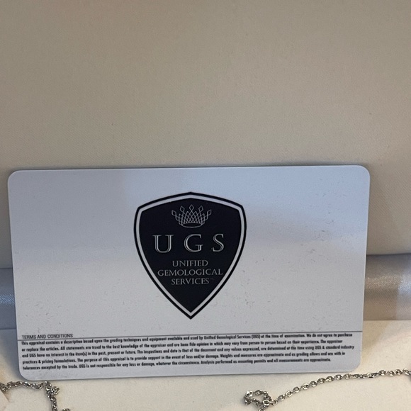 20” 14k White Gold and Diamond Curved Cross NEW never worn! - Picture 4 of 8